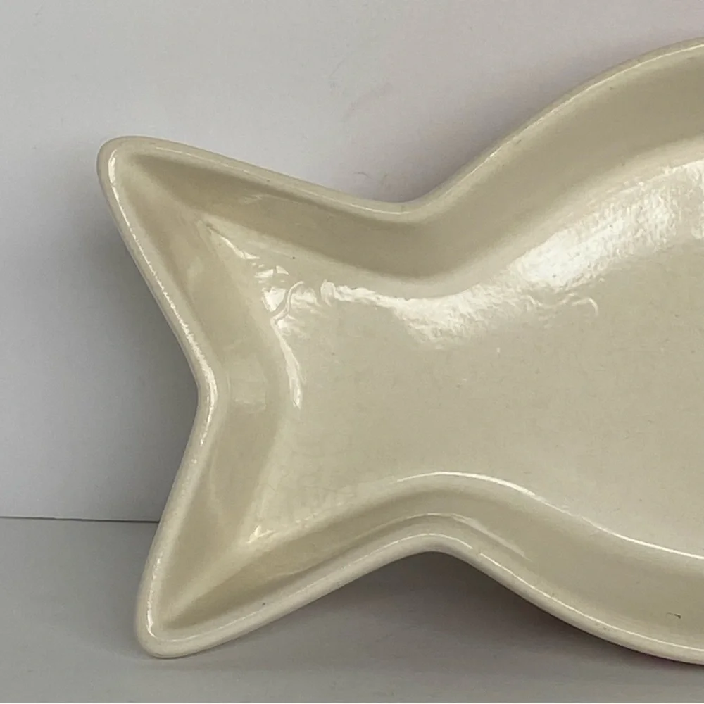 Cat Bowl Fish Shaped Ceramic “Pampered” White Pink. 8” Long Water Food Kitty